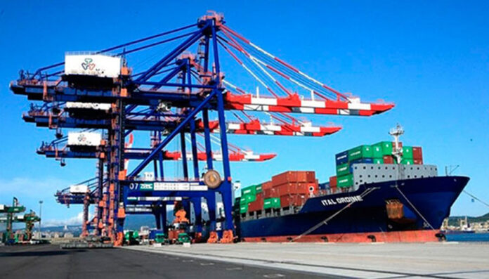 Déficit comercial de Honduras baja 5,8 % en 4 meses, hasta los 1.934 millones de dólares