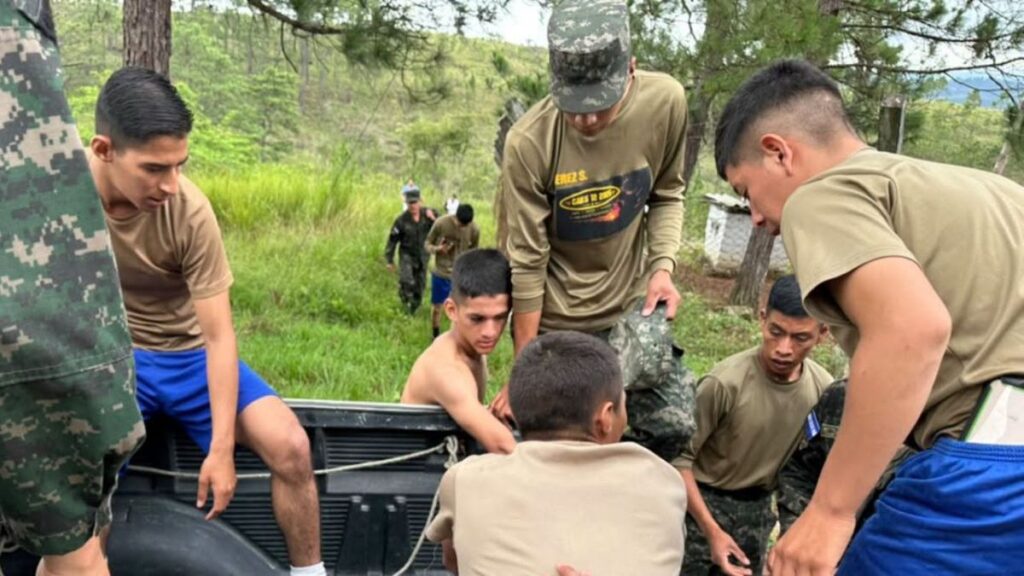 explosión que dejó ocho militares heridos